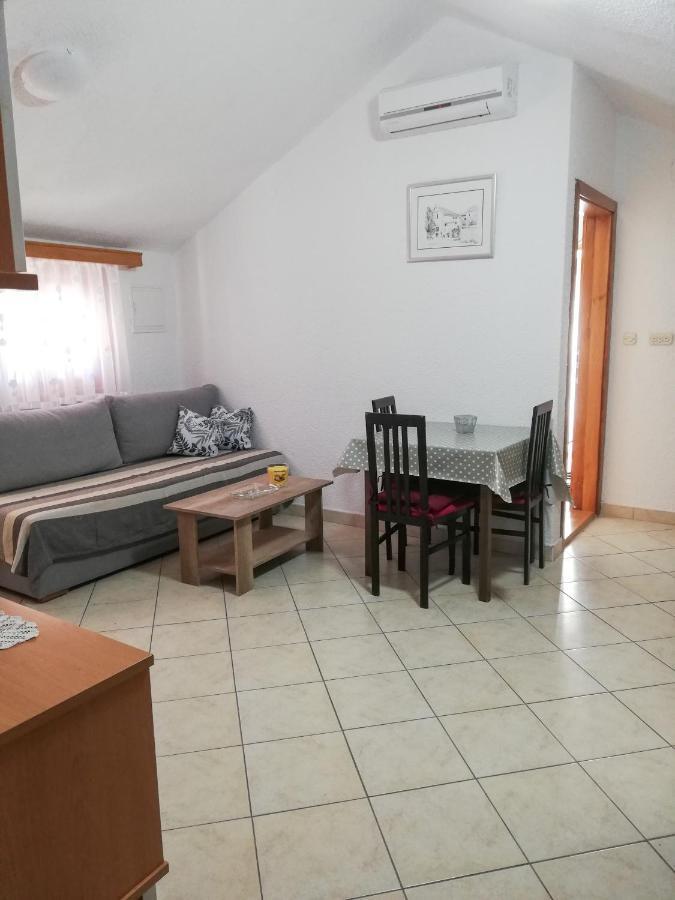 Apartments Branko Стариград-Пакленица Екстериор снимка